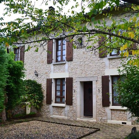 Les Bruyeres B&B Montbron ภายนอก รูปภาพ