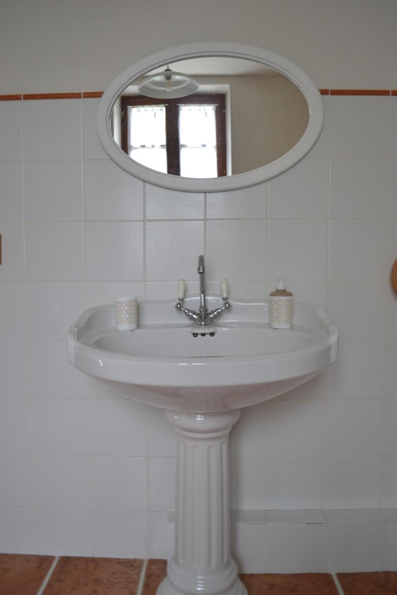 Les Bruyeres B&B Montbron ภายนอก รูปภาพ